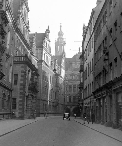 A street somewhere in Germany during the 1930s.