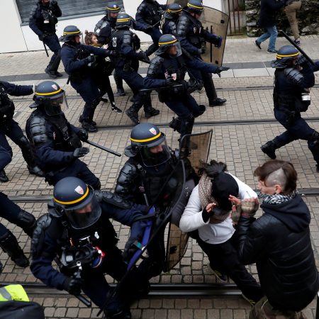 Protesters clash with French Police